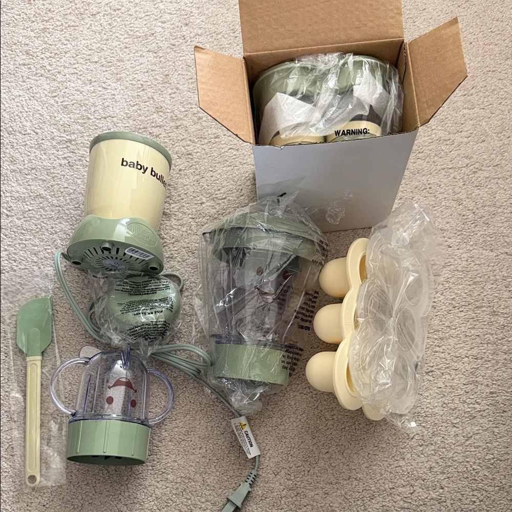 Baby Bullet Green and Cream Food Processor Set